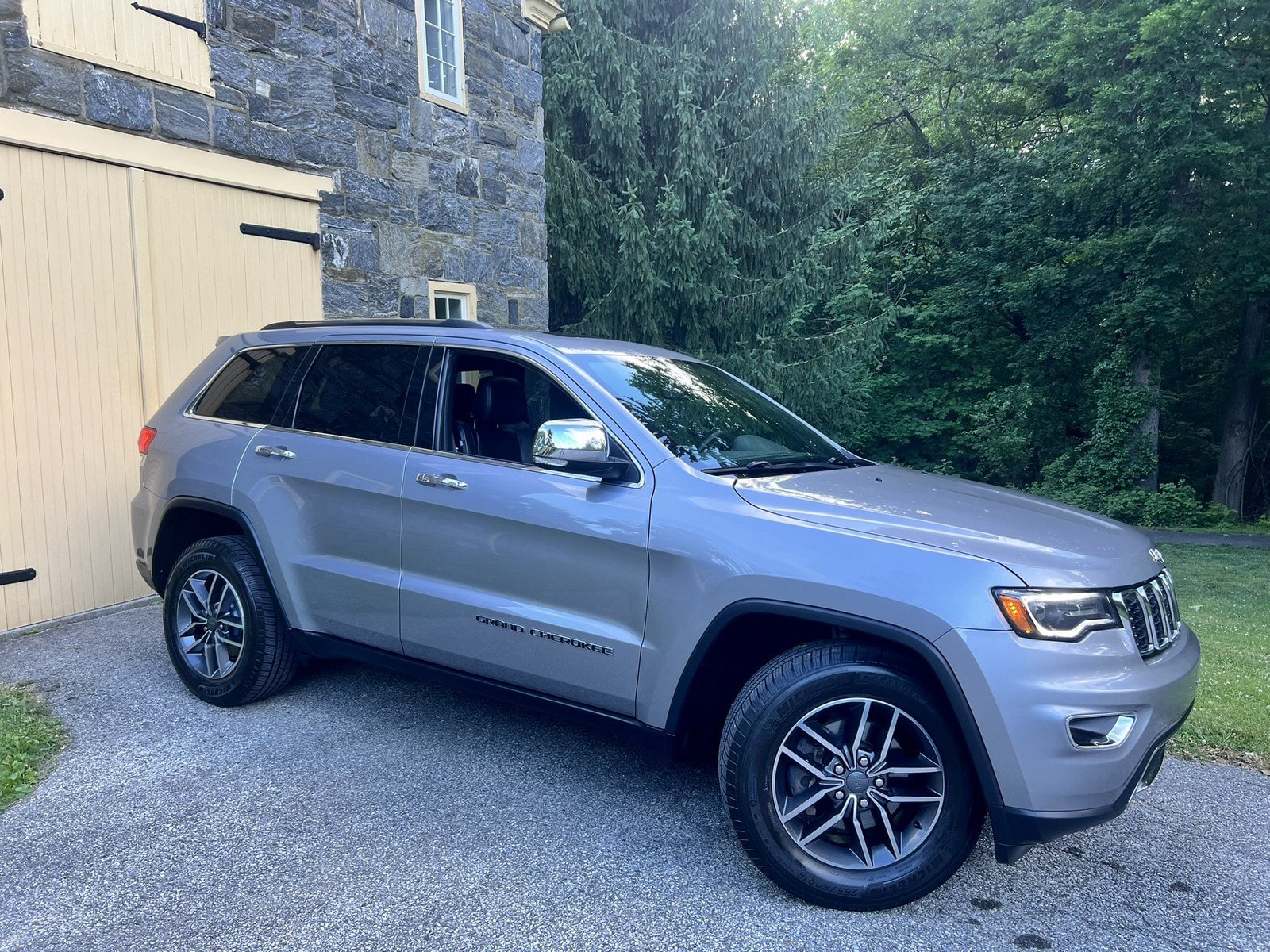 Used 2019 Jeep Grand Cherokee Limited w/ Luxury Group II