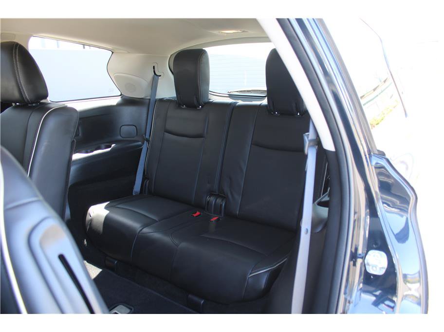 Used 2019 INFINITI QX60 Luxe w/ Essential Package FWD image 12