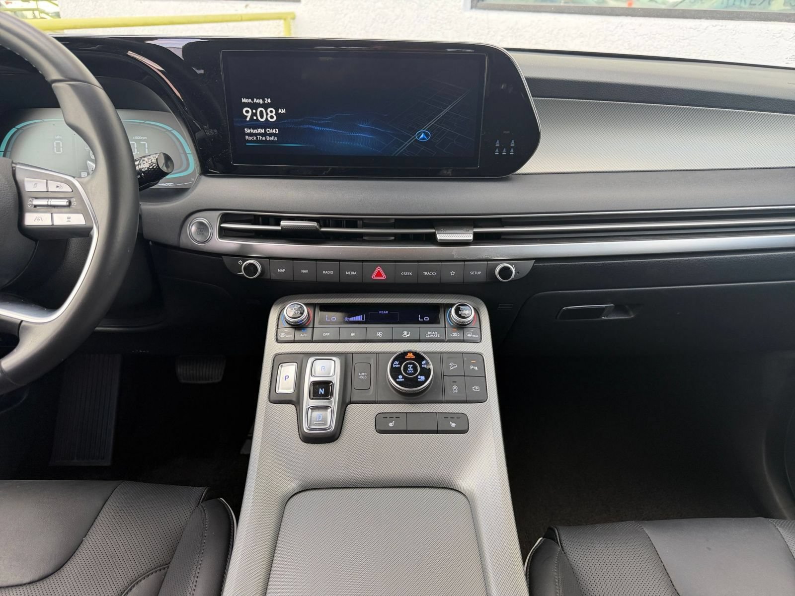 Used 2025 Hyundai Palisade SEL AWD/4WD image 44