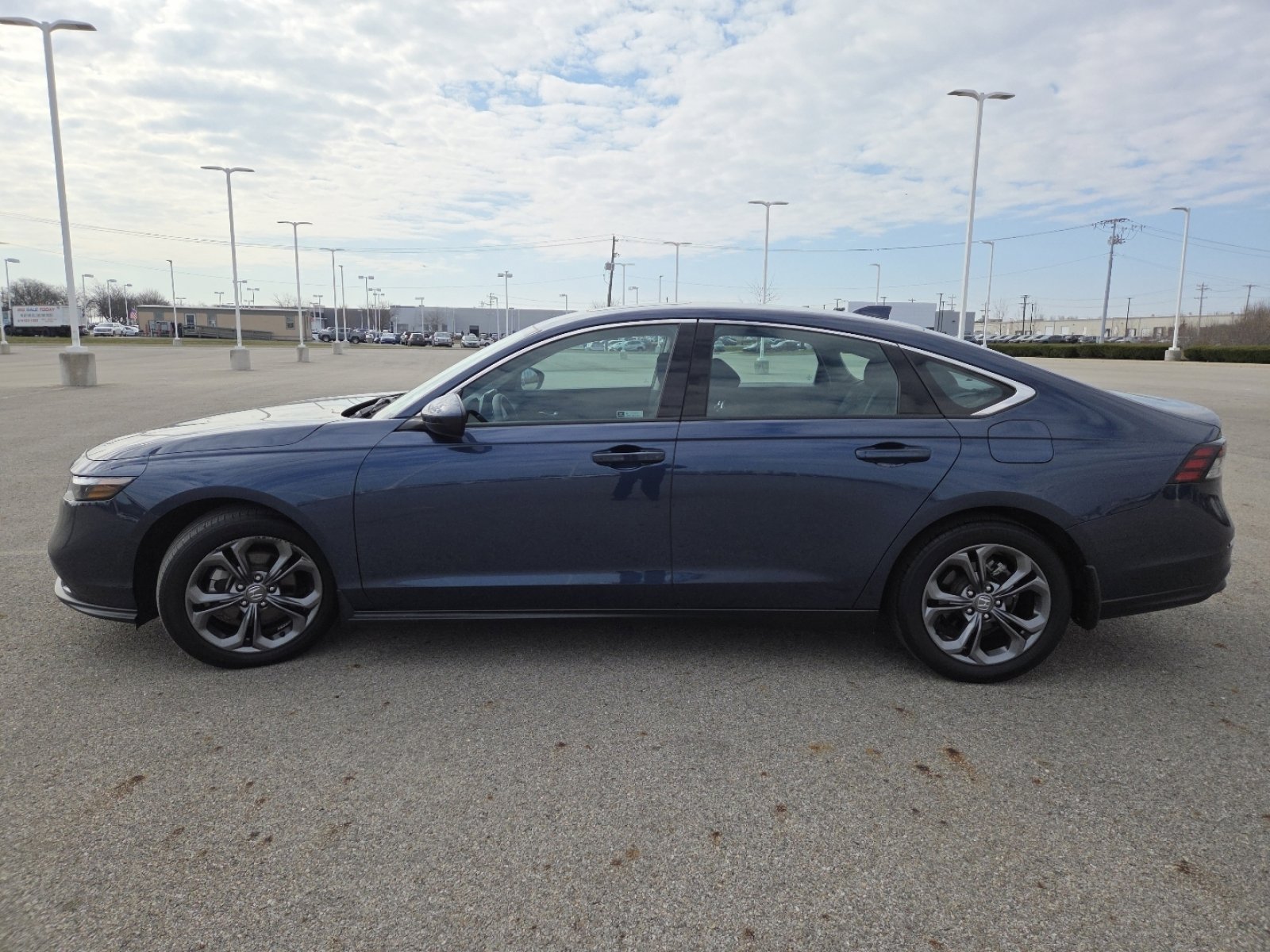 Used 2023 Honda Accord EX image 15