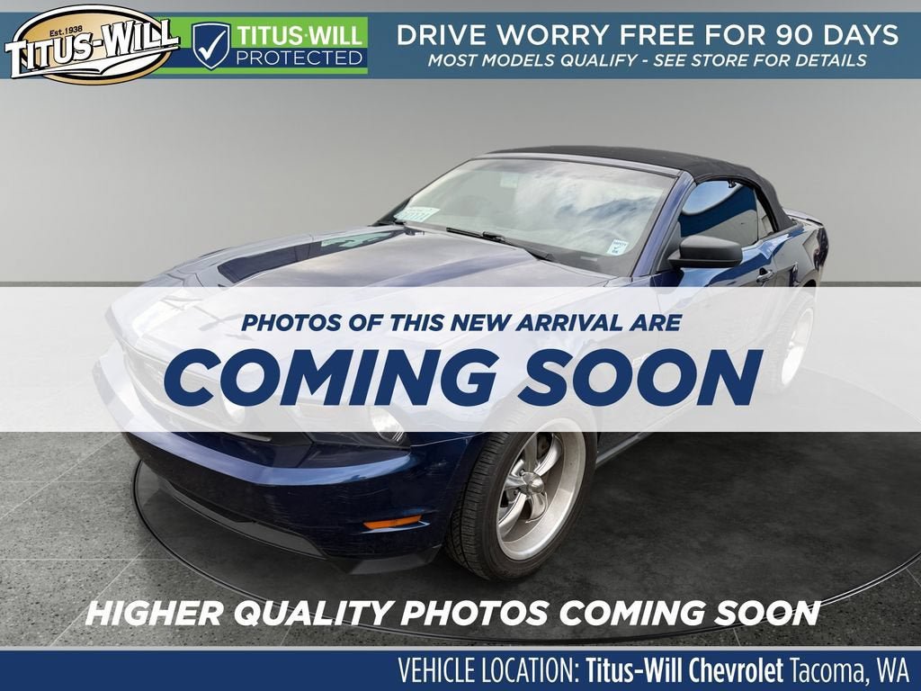 Used 2011 Ford Mustang GT RWD image 2