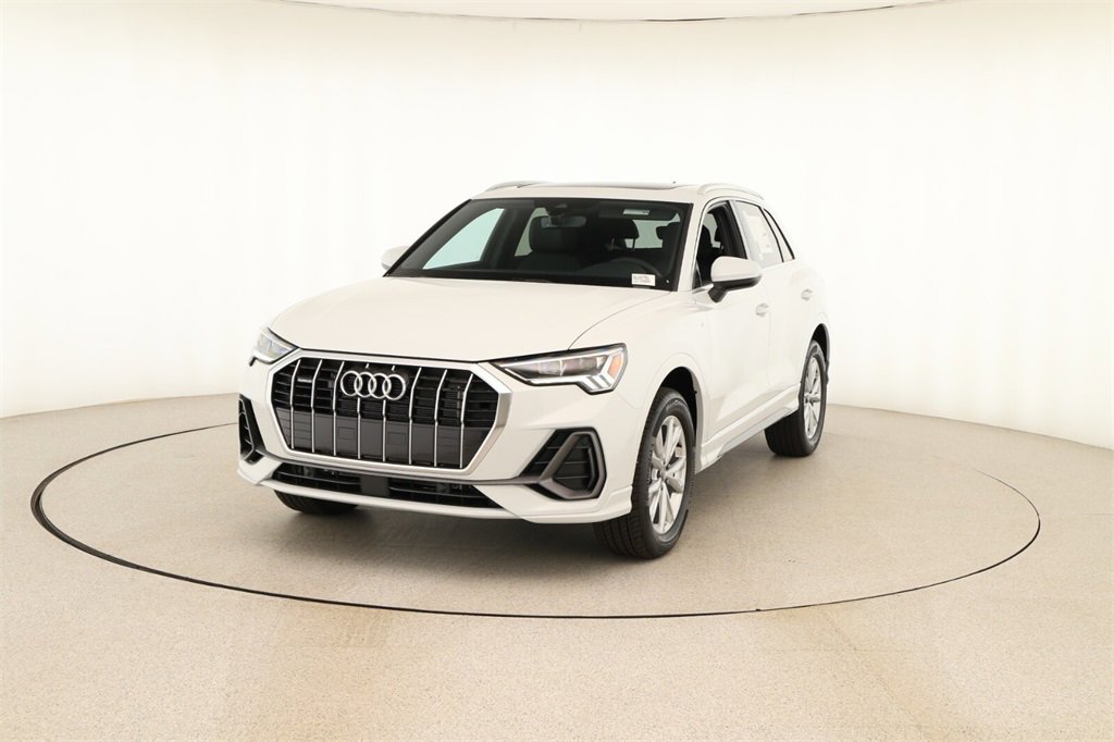 New 2025 Audi Q3 2.0T Premium image 12