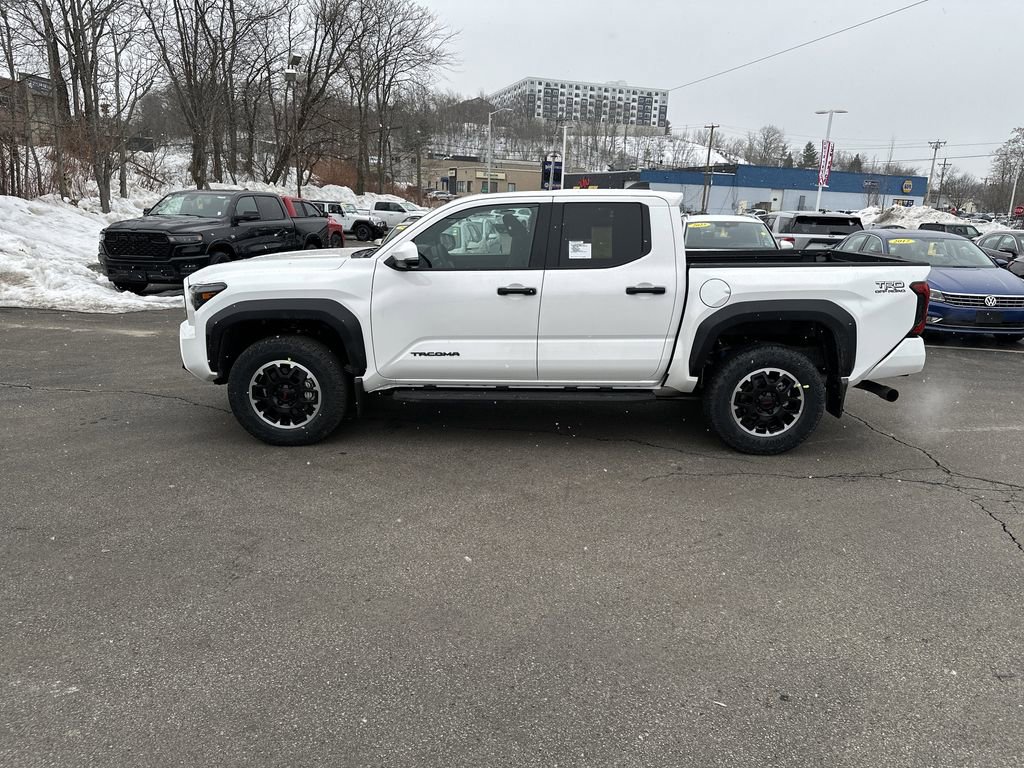 New 2026 Toyota Tacoma TRD Off-Road AWD/4WD image 2