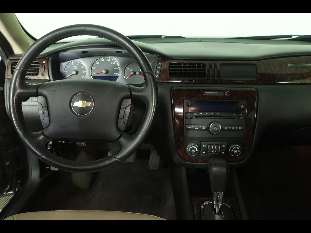 Used 2014 Chevrolet Impala LTZ FWD image 11