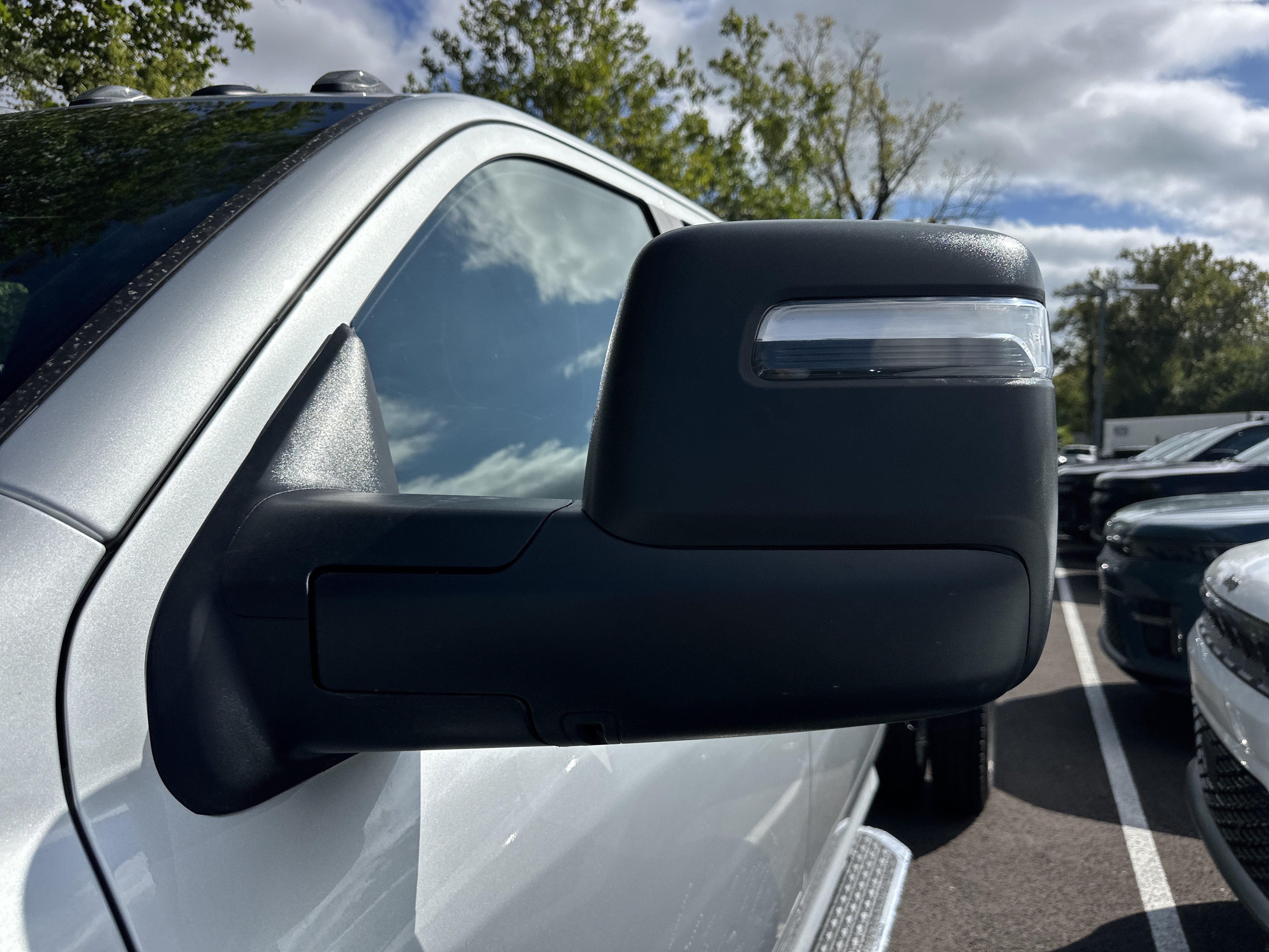 New 2027 RAM 5500 4x4 Crew Cab w/ Laramie Trim Package image 27