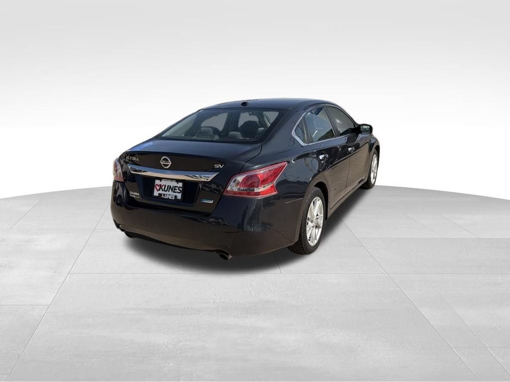 Used 2013 Nissan Altima 2.5 SV FWD image 9