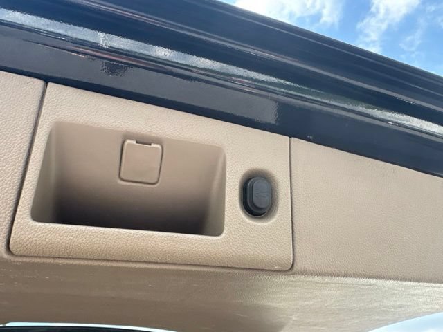 Used 2019 Chevrolet Suburban Premier AWD/4WD image 12