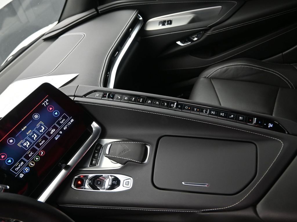 Used 2020 Chevrolet Corvette Stingray Preferred Cpe w/ 2LT Preferred Equipment Group image 21