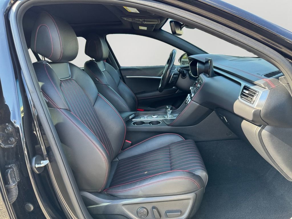 Used 2023 Genesis G70 2.0T w/ Sport Prestige Package image 12