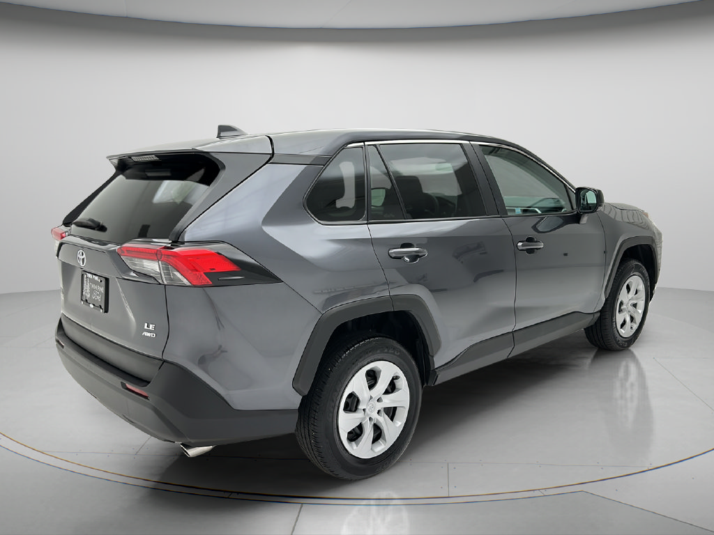 Used 2025 Toyota RAV4 LE AWD/4WD image 5