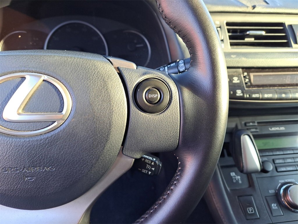 Used 2014 Lexus CT 200h image 17