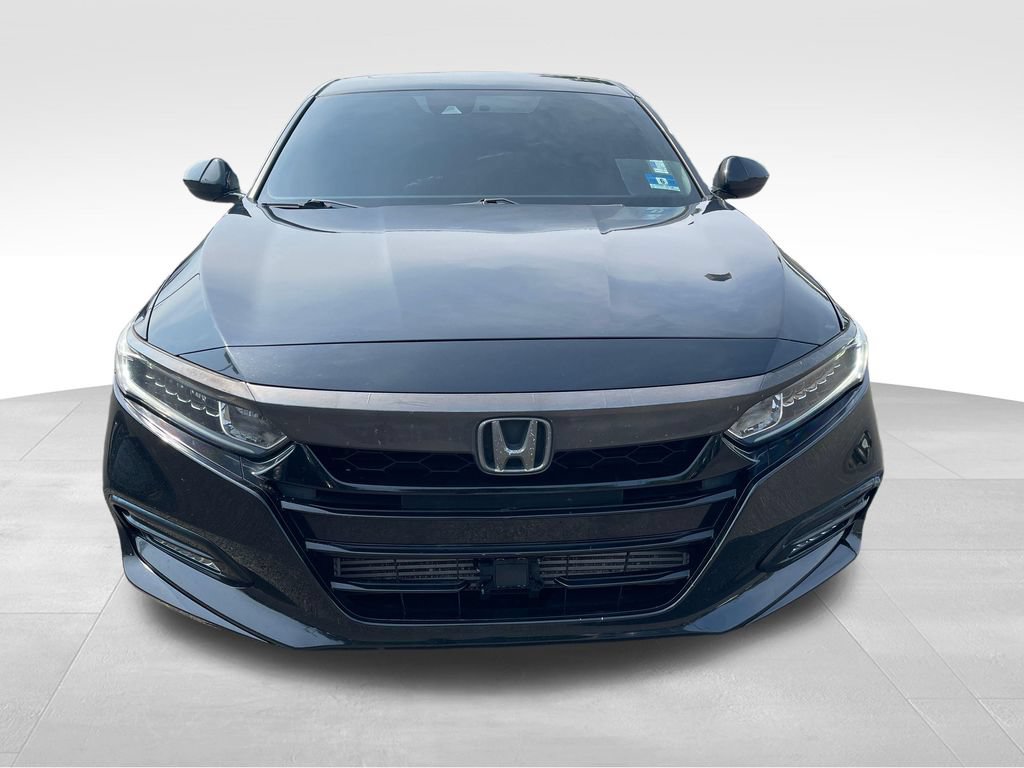 Used 2018 Honda Accord Sport image 2
