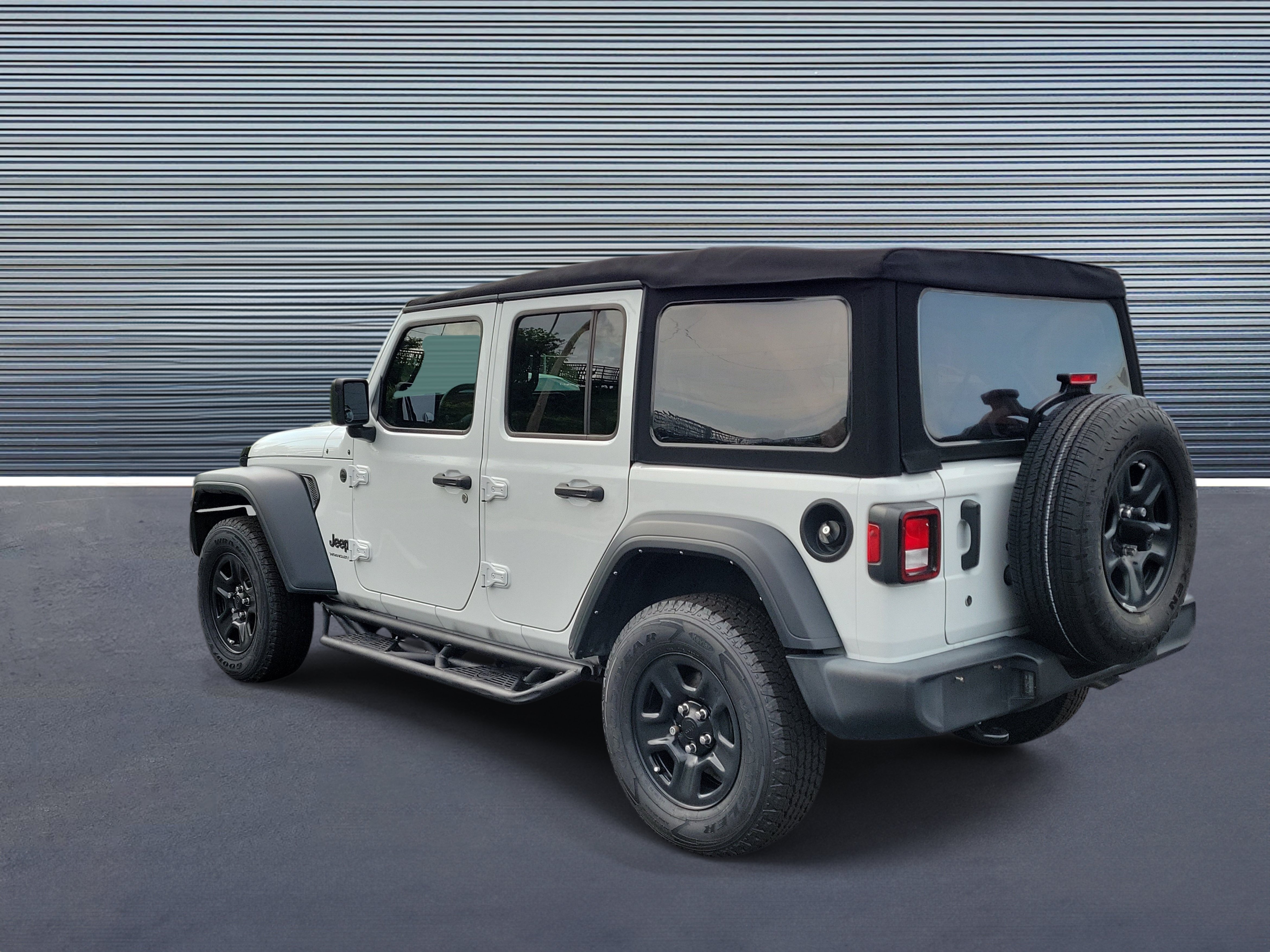Used 2024 Jeep Wrangler Unlimited Sport AWD/4WD image 4