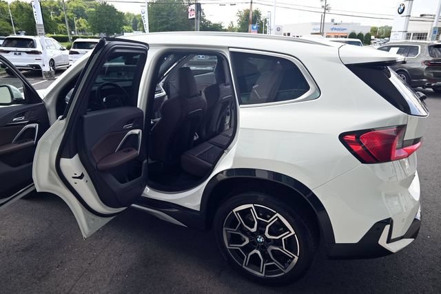 Used 2025 BMW X1 xDrive28i w/ Convenience Package AWD/4WD image 38