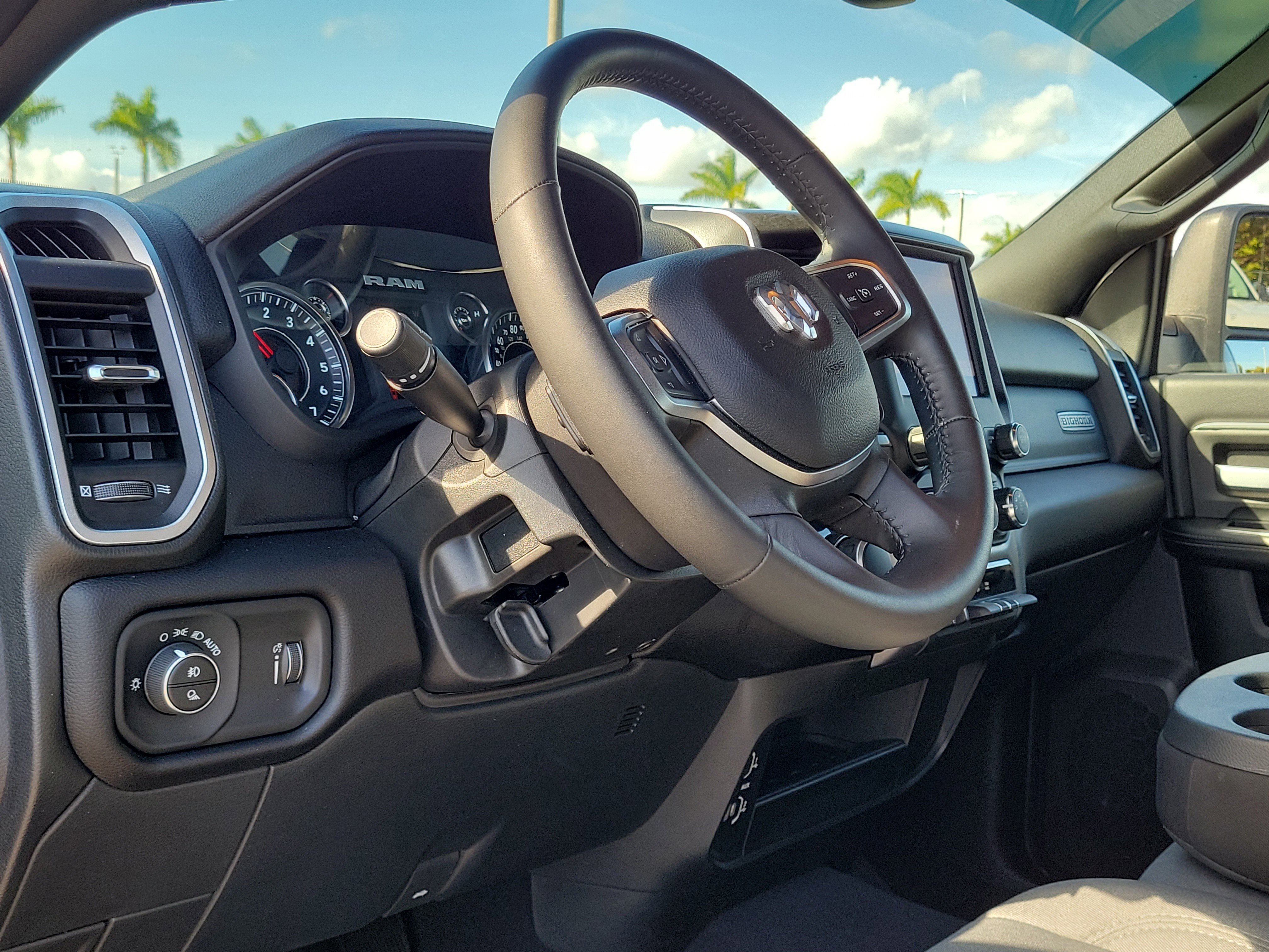 Used 2024 RAM 3500 Big Horn image 9