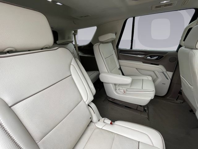 Used 2021 GMC Yukon Denali w/ Denali Premium Package image 18