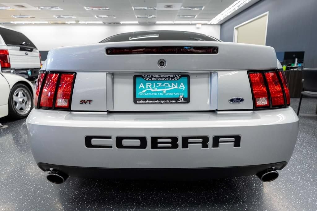 Used 2004 Ford Mustang Cobra RWD image 5