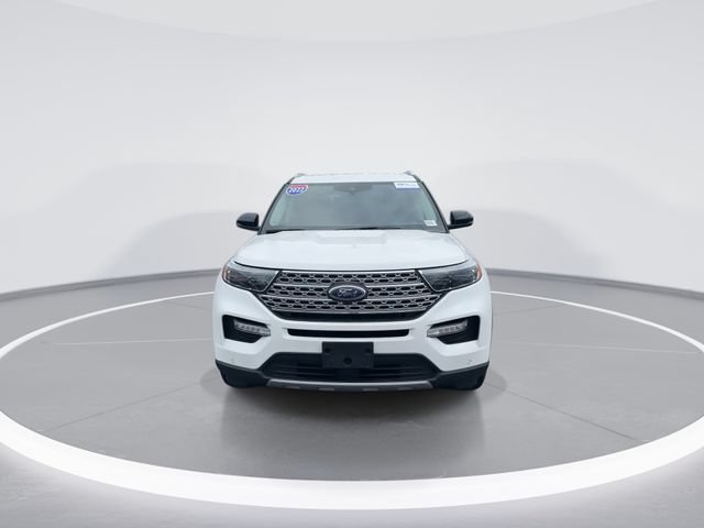Used 2022 Ford Explorer Limited w/ Equipment Group 301A RWD image 2