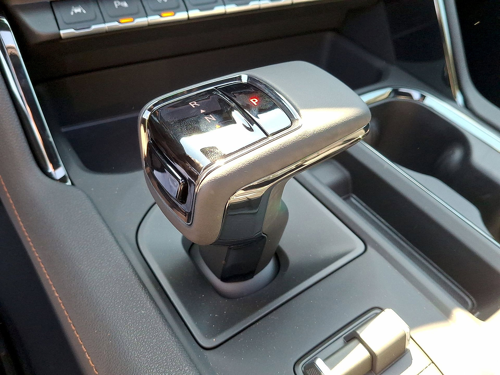 New 2026 GMC Sierra 1500 AT4 w/ Technology Package AWD/4WD image 15