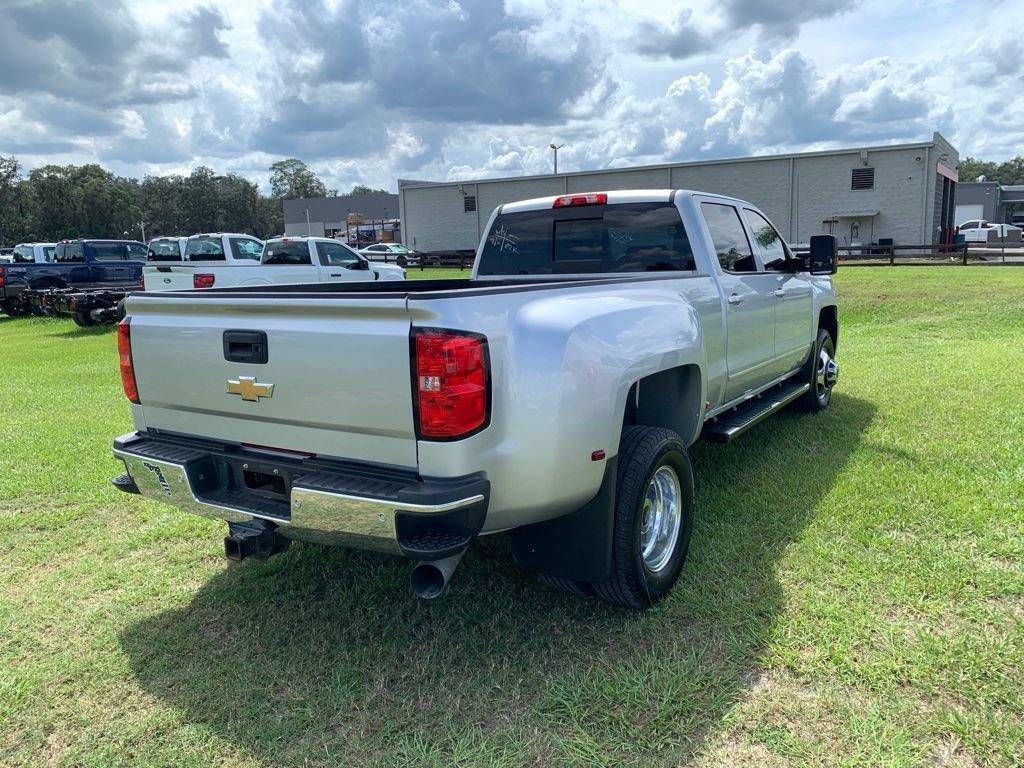 Used 2015 Chevrolet Silverado 3500 LT w/ LT Convenience Package AWD/4WD image 2