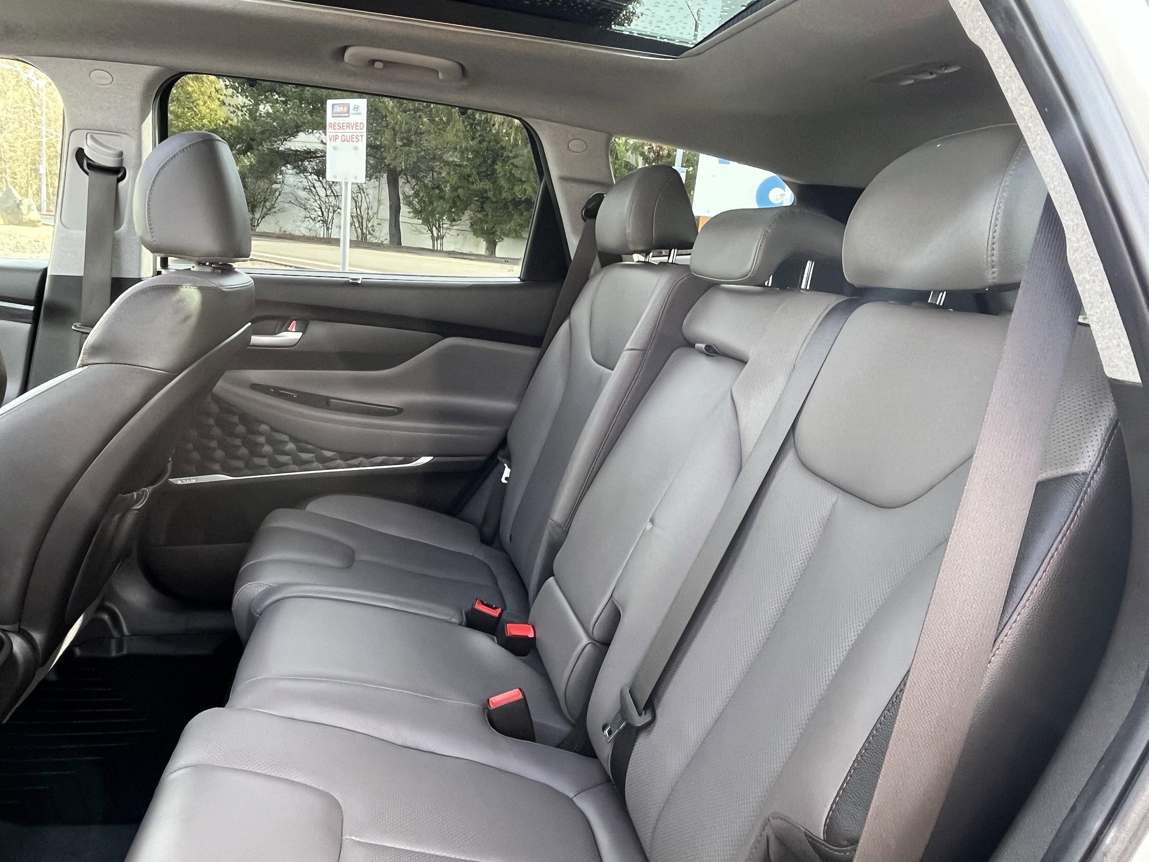 Used 2019 Hyundai Santa Fe Ultimate image 14