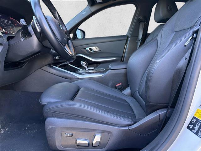 Used 2021 BMW 330i xDrive Sedan w/ Driving Assistance Package AWD/4WD image 12