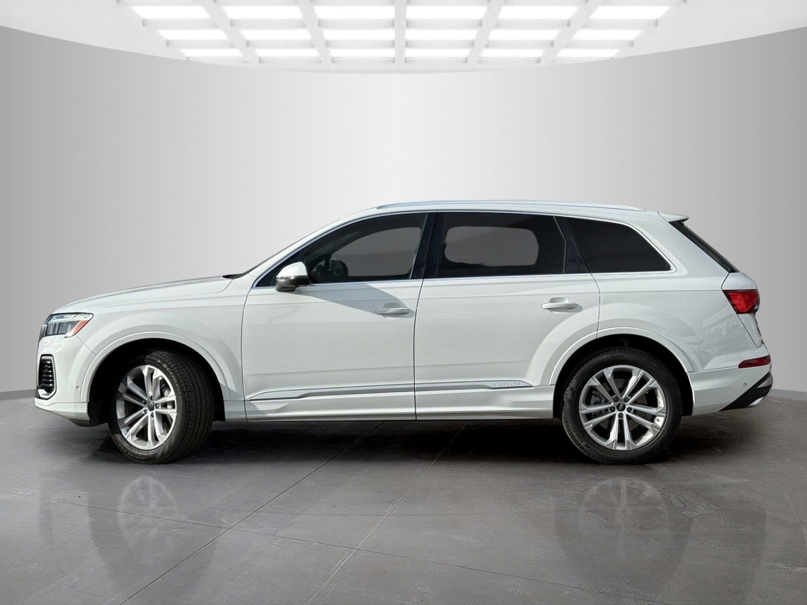 Used 2025 Audi Q7 3.0T Premium Plus image 8