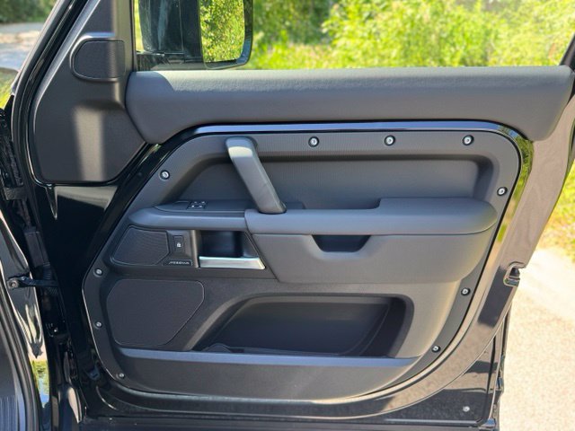 New 2026 Land Rover Defender 110 S AWD/4WD image 18