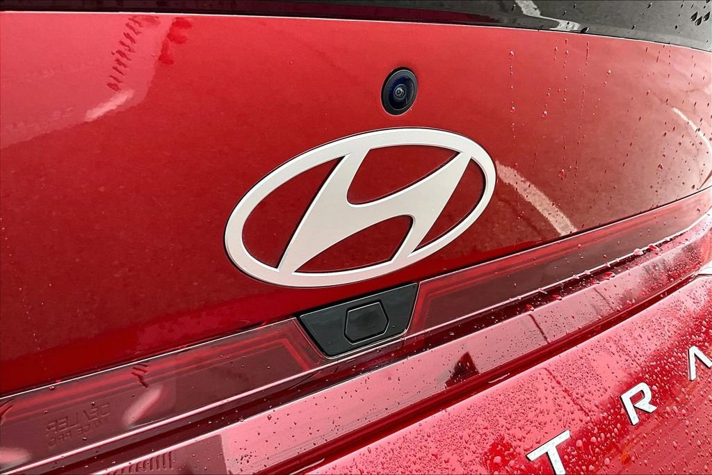 Used 2025 Hyundai Elantra Sport image 8