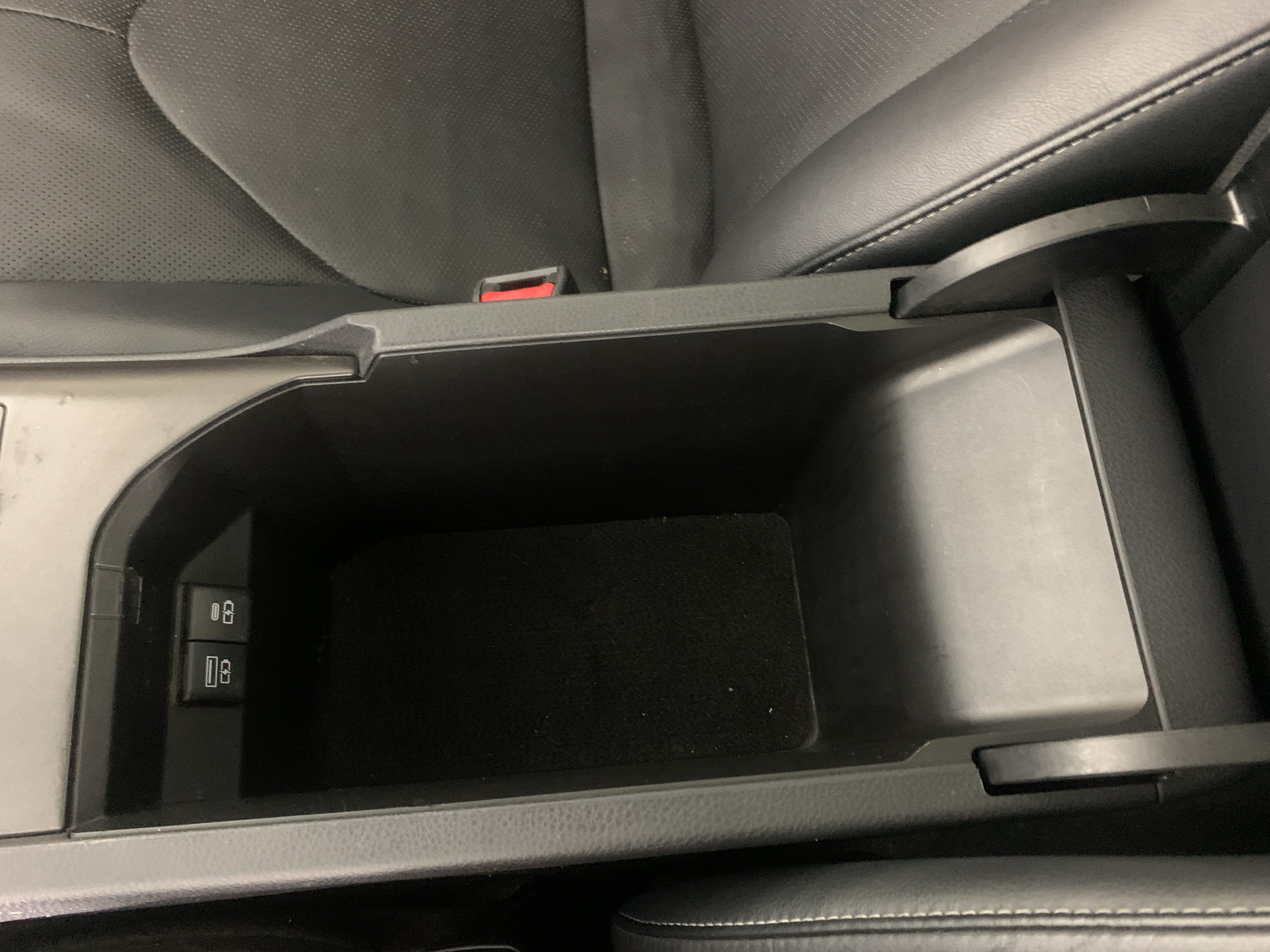 Used 2021 Toyota Camry XSE w/ Navigation Package FWD image 27