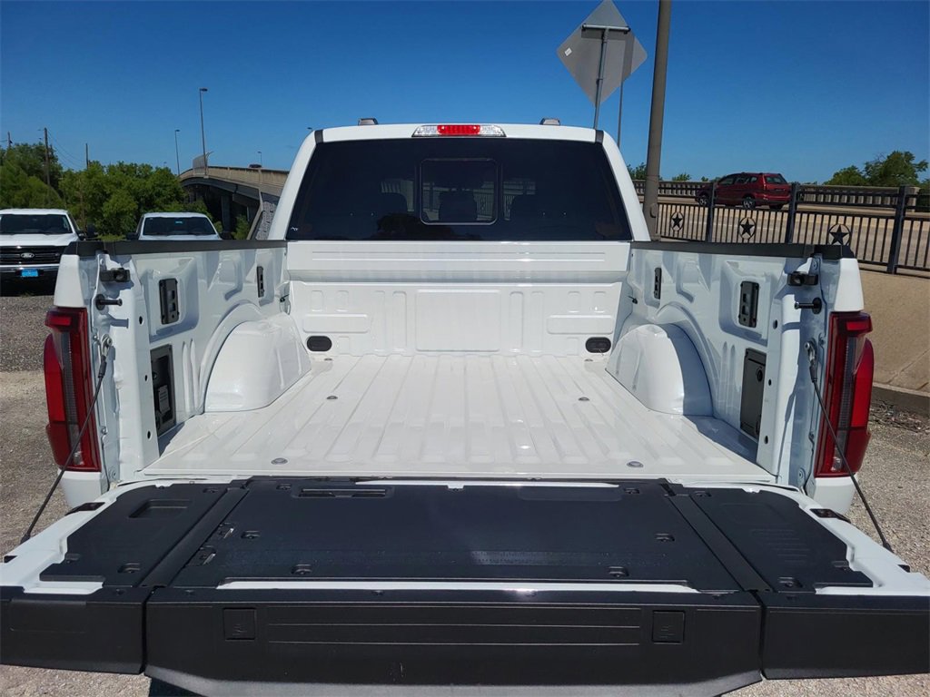 New 2025 Ford F150 King Ranch w/ FX4 Off-Road Package image 9