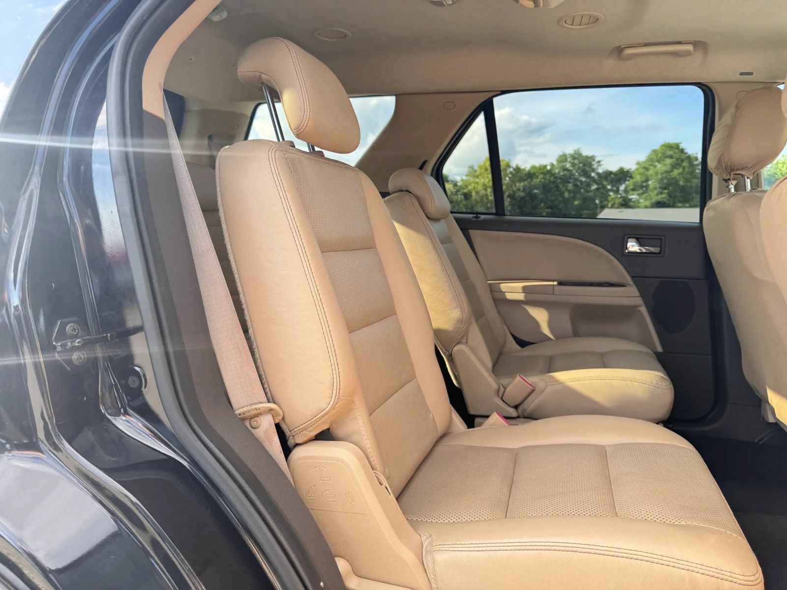 Used 2008 Ford Taurus X SEL FWD image 24