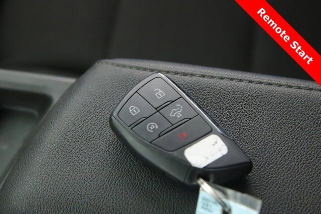 Used 2024 GMC Sierra 2500 SLE w/ SLE Value Package AWD/4WD image 3
