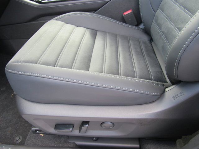 New 2025 Mitsubishi Outlander SE image 14