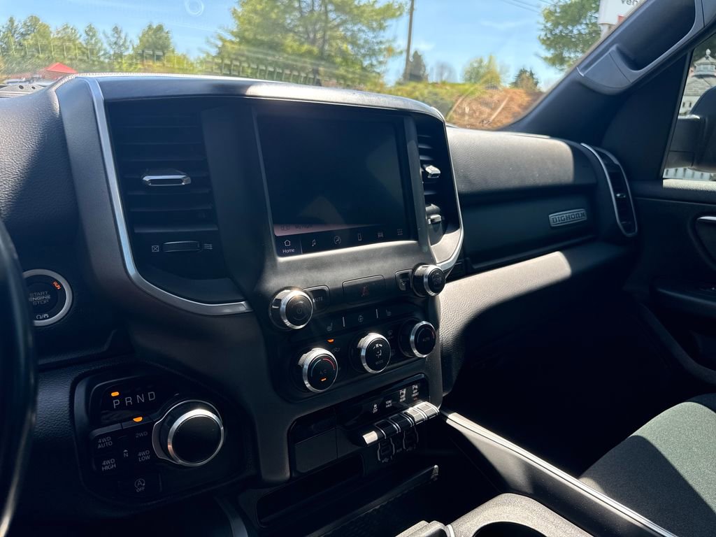 Used 2022 RAM 1500 Big Horn AWD/4WD image 18