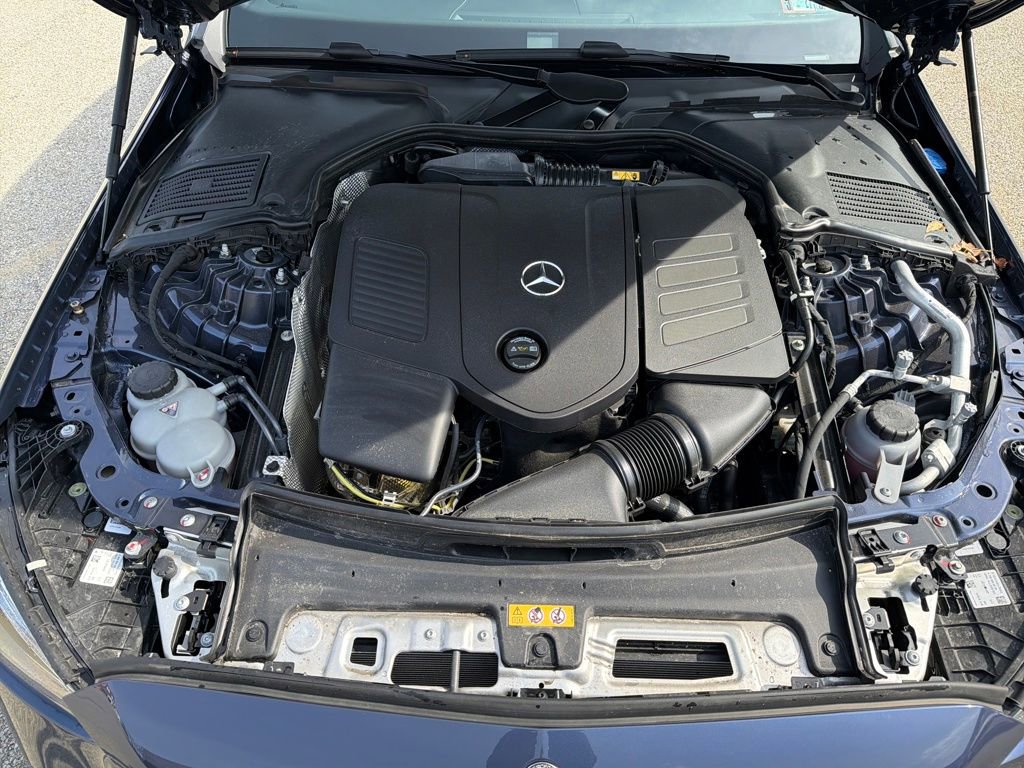 Used 2025 Mercedes-Benz C 300 4MATIC Sedan image 25