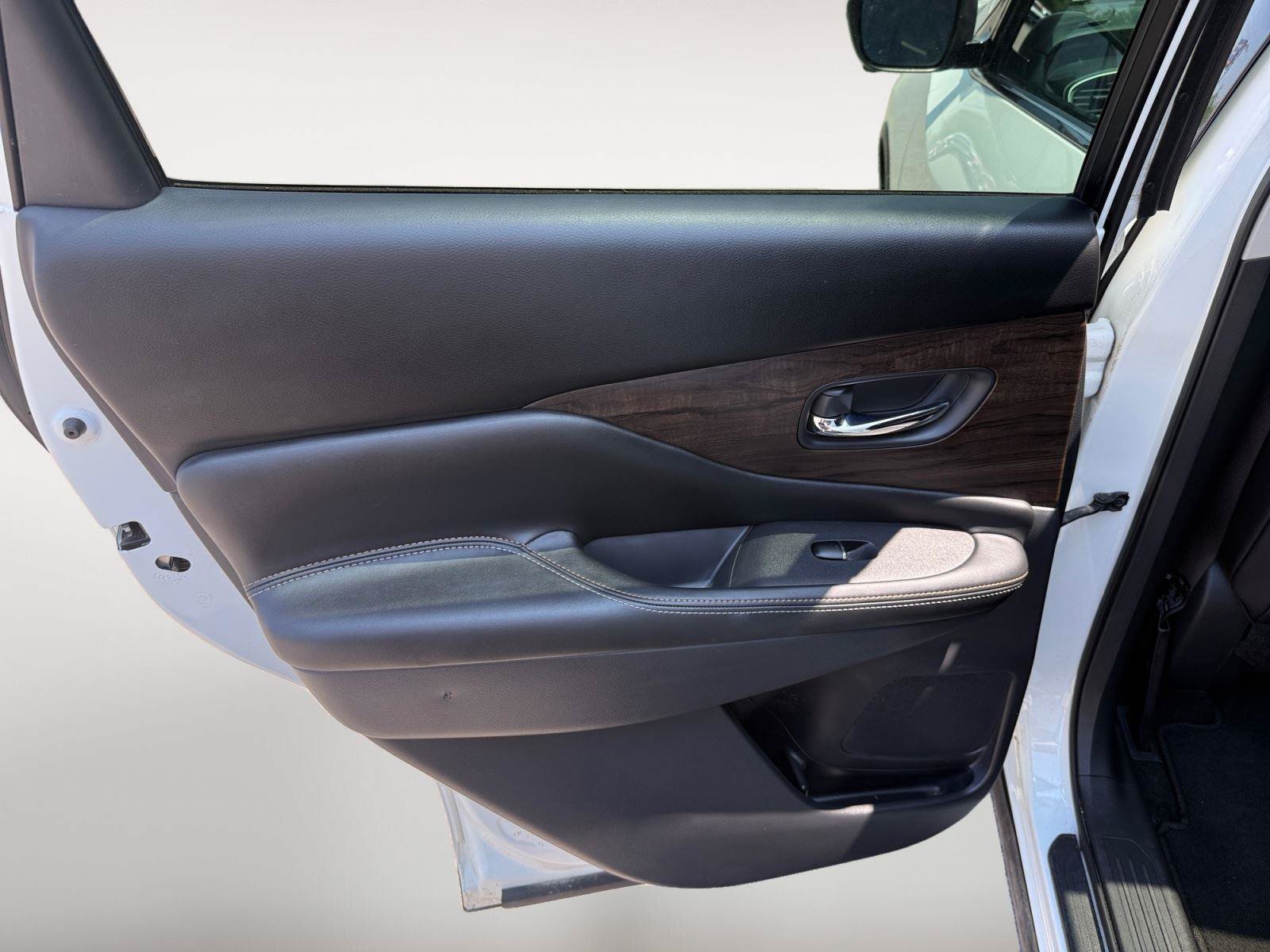 Used 2022 Nissan Murano Platinum AWD/4WD image 20
