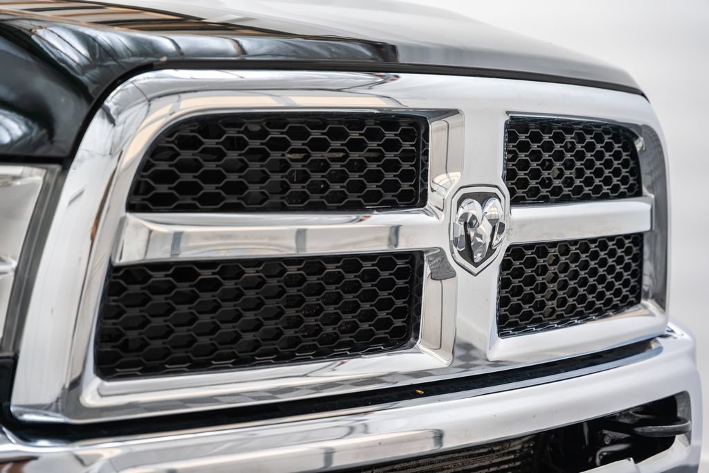 Used 2016 RAM 3500 Tradesman w/ Chrome Appearance Group AWD/4WD image 12