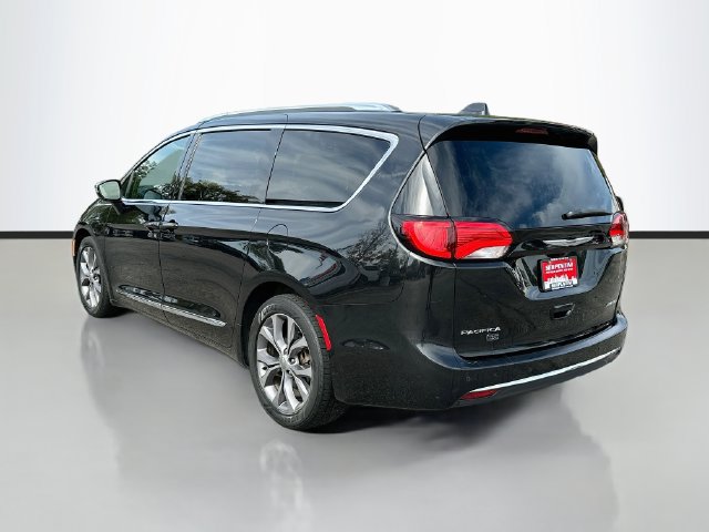 Used 2020 Chrysler Pacifica Limited FWD image 7