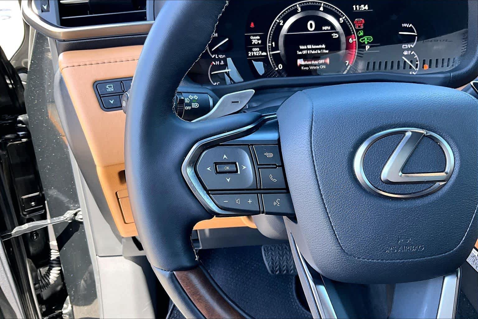 Certified 2024 Lexus LX 600 4WD w/ Luxury Package image 22