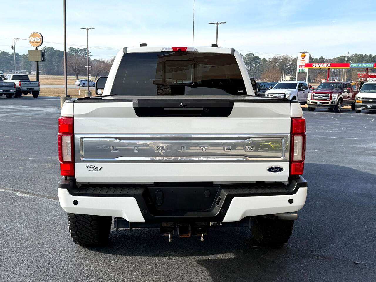 Used 2020 Ford F250 Limited w/ FX4 Off-Road Package image 4
