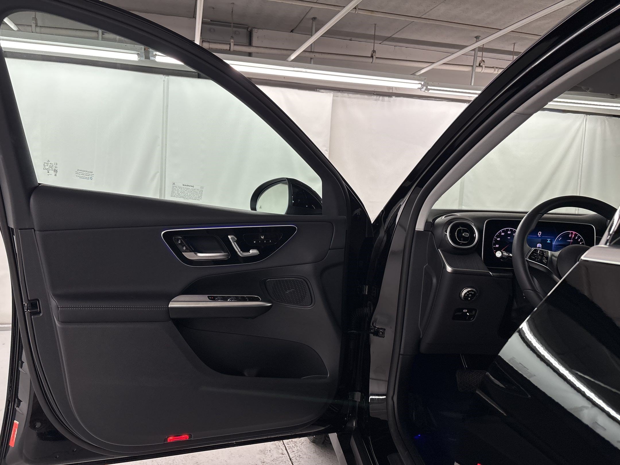 Certified 2025 Mercedes-Benz GLC 350e 4MATIC image 26