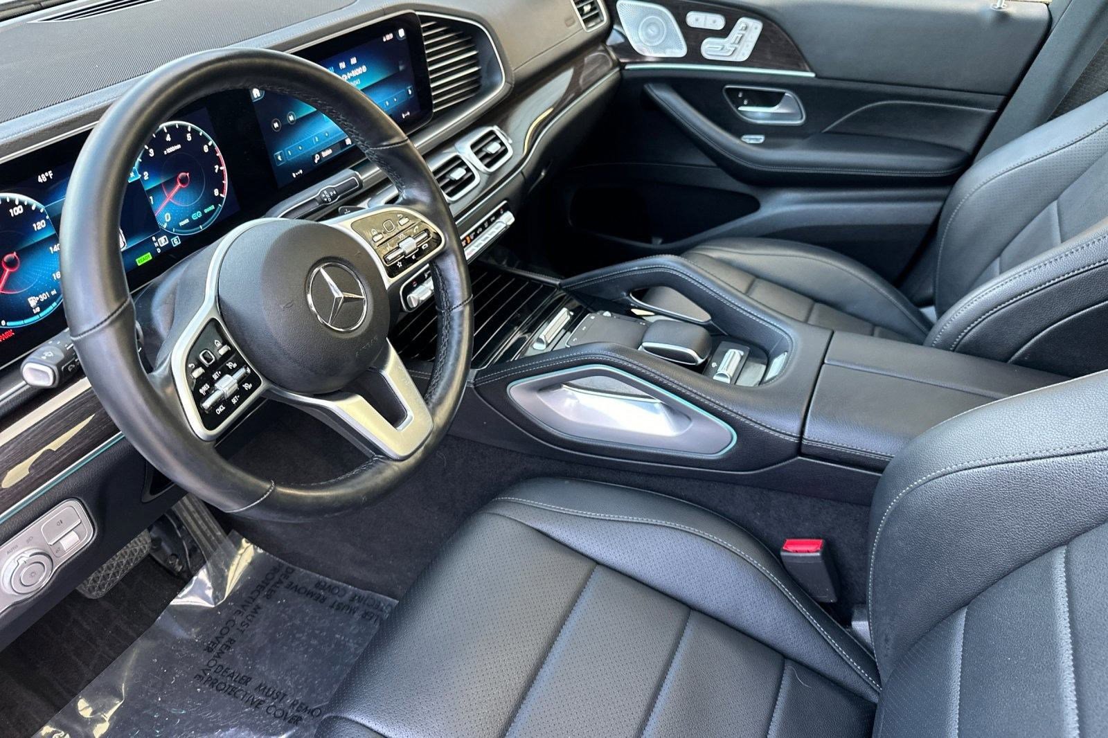 Used 2022 Mercedes-Benz GLS 450 4MATIC image 4