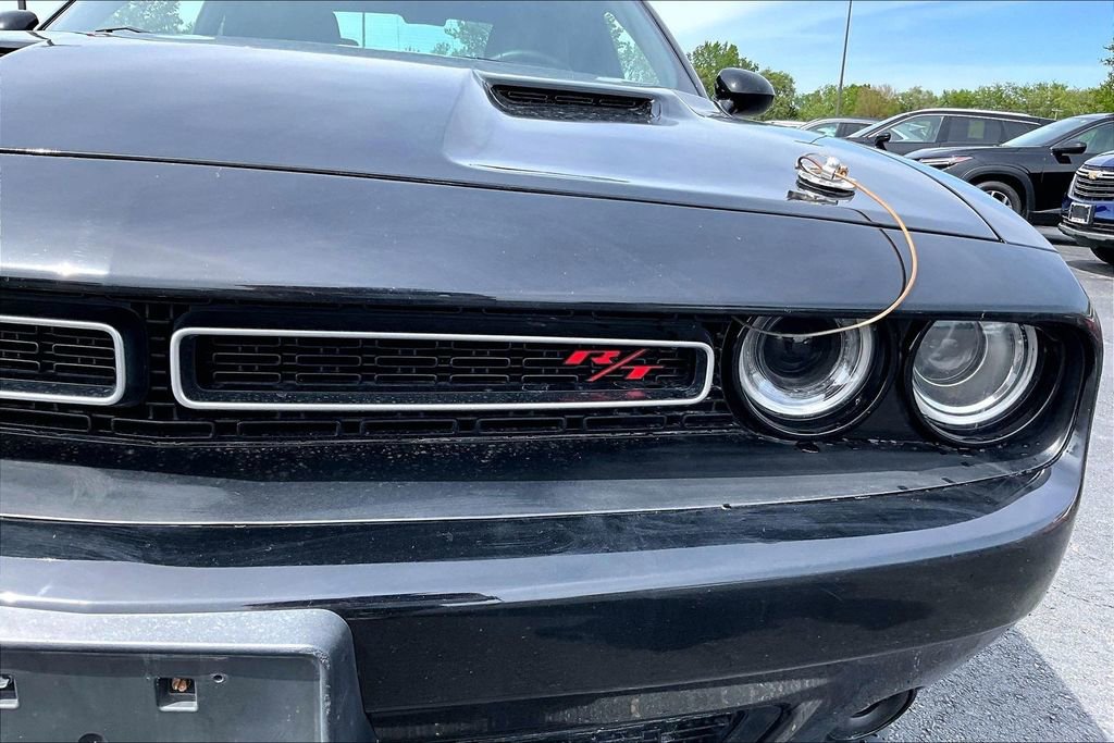 Used 2015 Dodge Challenger R/T w/ Quick Order Package 22B R/T RWD image 9