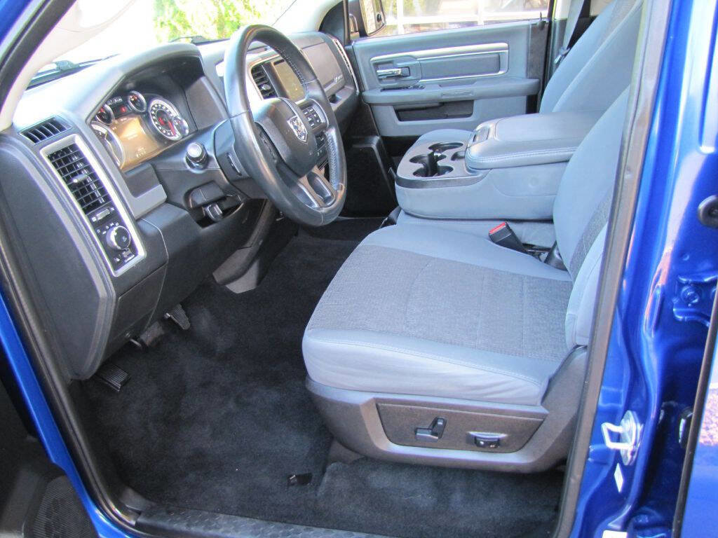 Used 2017 RAM 1500 Big Horn image 12