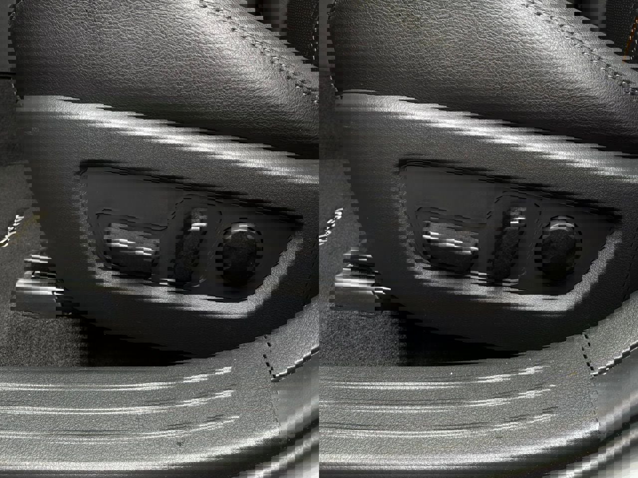 Used 2025 MAZDA CX-50 2.5 Hybrid w/ Premium Plus Pkg AWD/4WD image 11