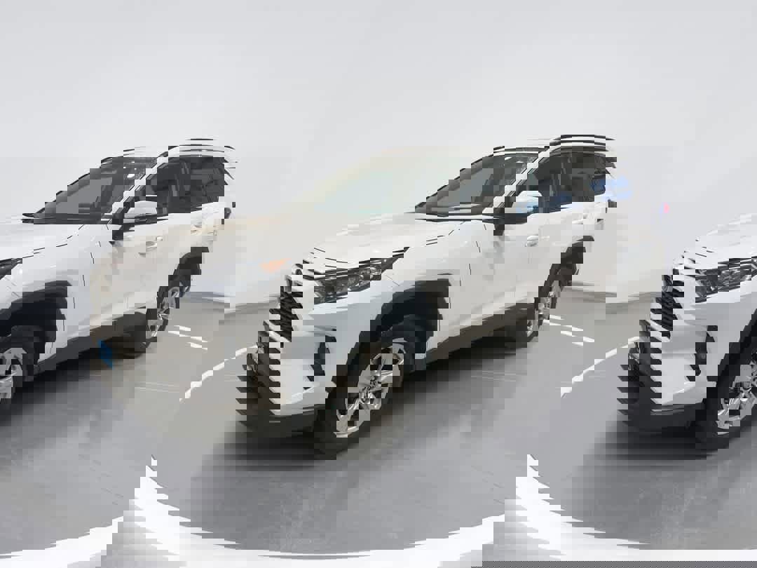 Used 2021 Toyota RAV4 XLE w/ Convenience Package