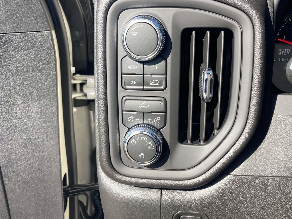 New 2026 GMC Sierra 1500 Pro w/ Graphite Edition AWD/4WD image 25