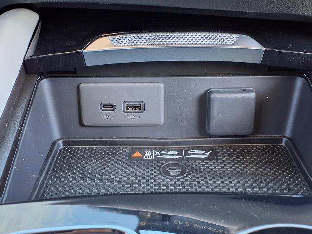 New 2026 Buick Envision Avenir image 9