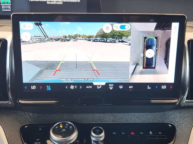 Used 2025 Ford Expedition Tremor AWD/4WD image 6